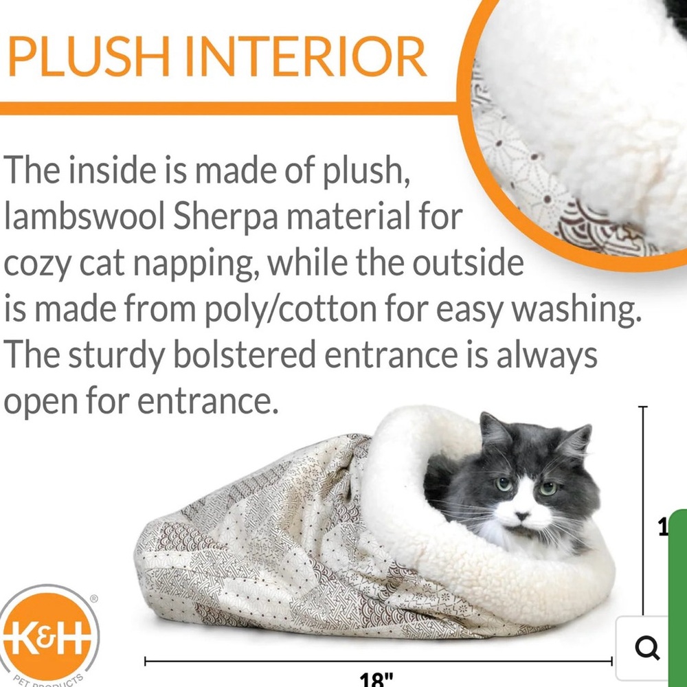 K&H Kitty Crinkle Sack Cozy Green and Cream Pet Bed